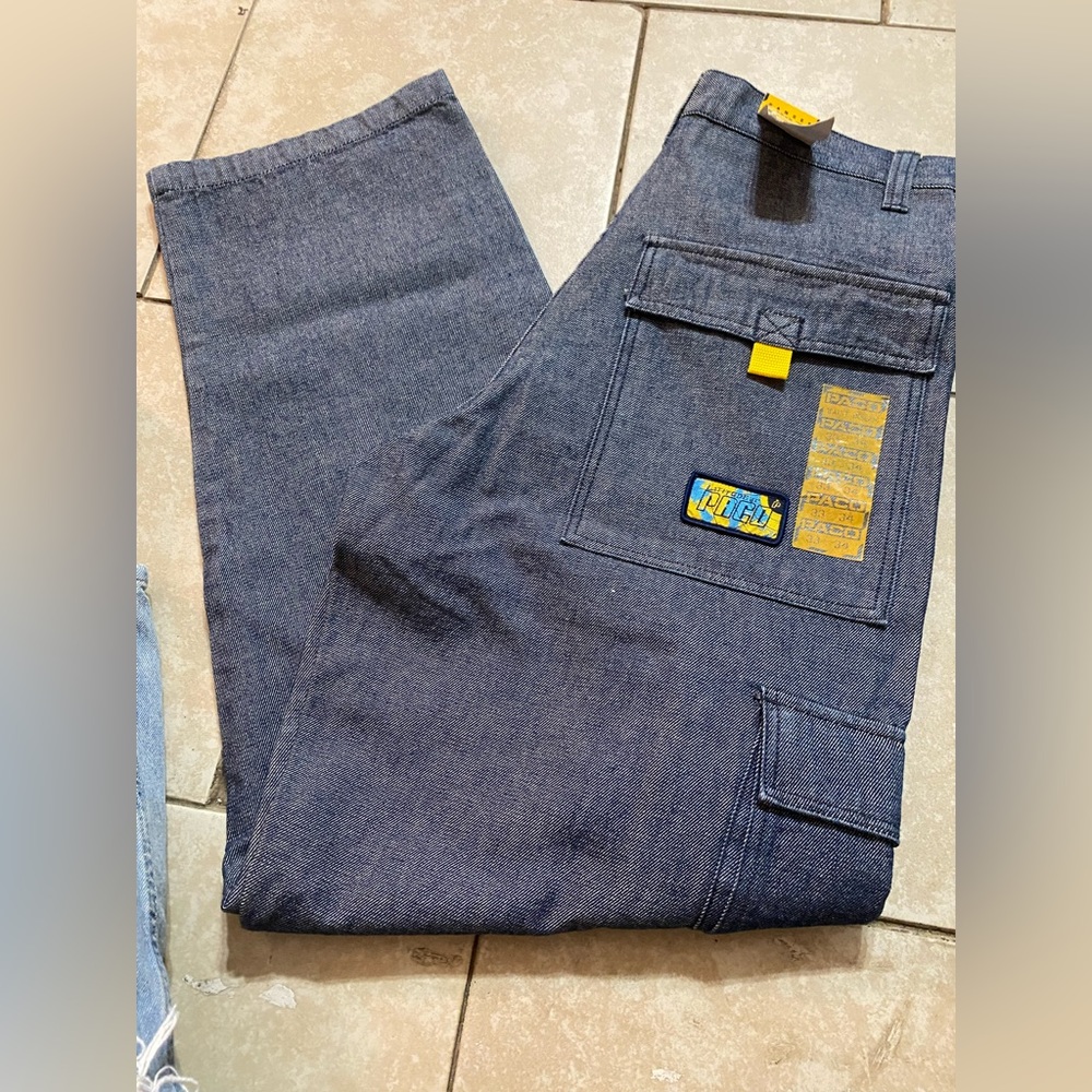 Paco loose fitting cargo jeans